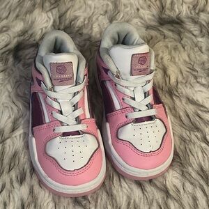 Pumas pink and white for girls sz 7